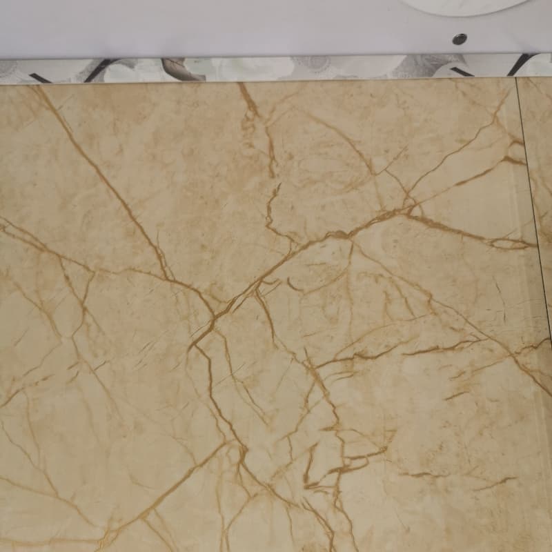 Gola - P 146 , ML 113 Marble